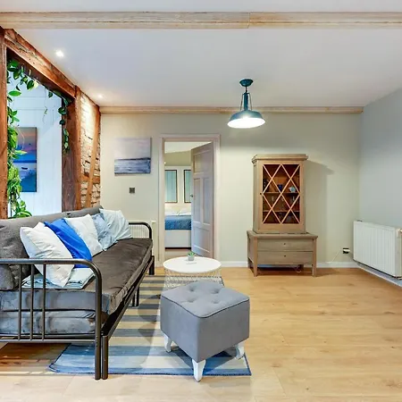 Moksea Przy Plazy Parking W Cenie