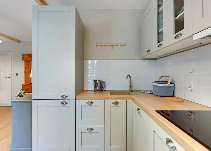 Moksea Przy Plazy Parking W Cenie